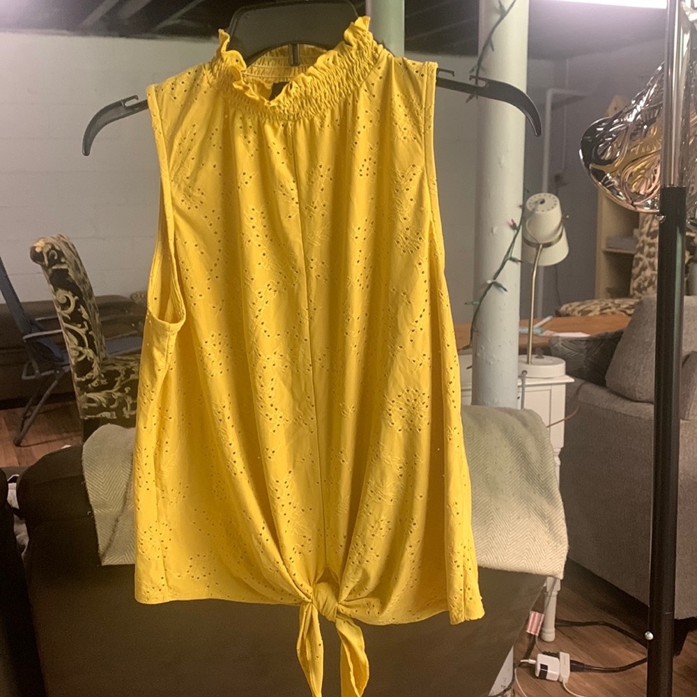 W5 Women’s stretch dressy tank top, size s
